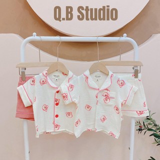 Set gấu hồng quần trắng Q.B Studio