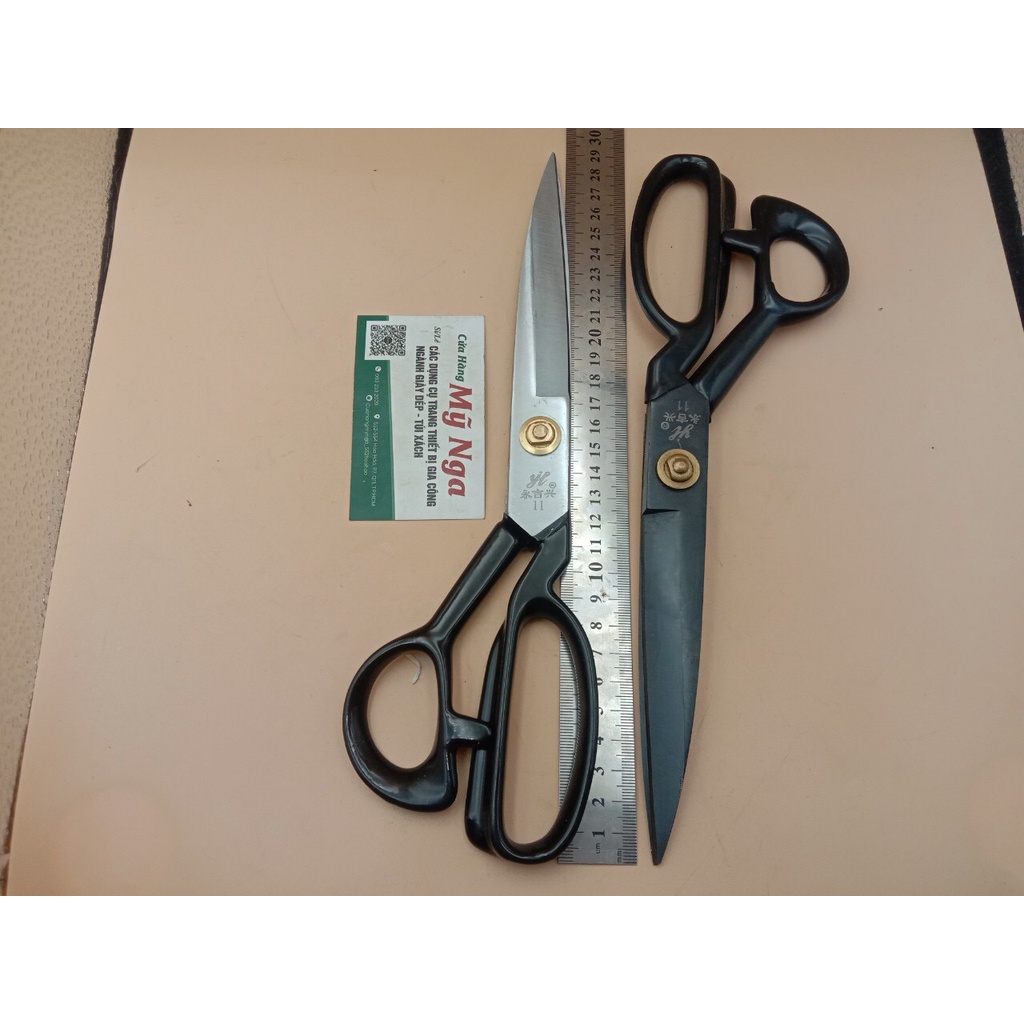 Kéo cắt vải cán nhựa yongli số 8 9 10 11 12 ( lưỡi trắng đen ngẫu nhiên )