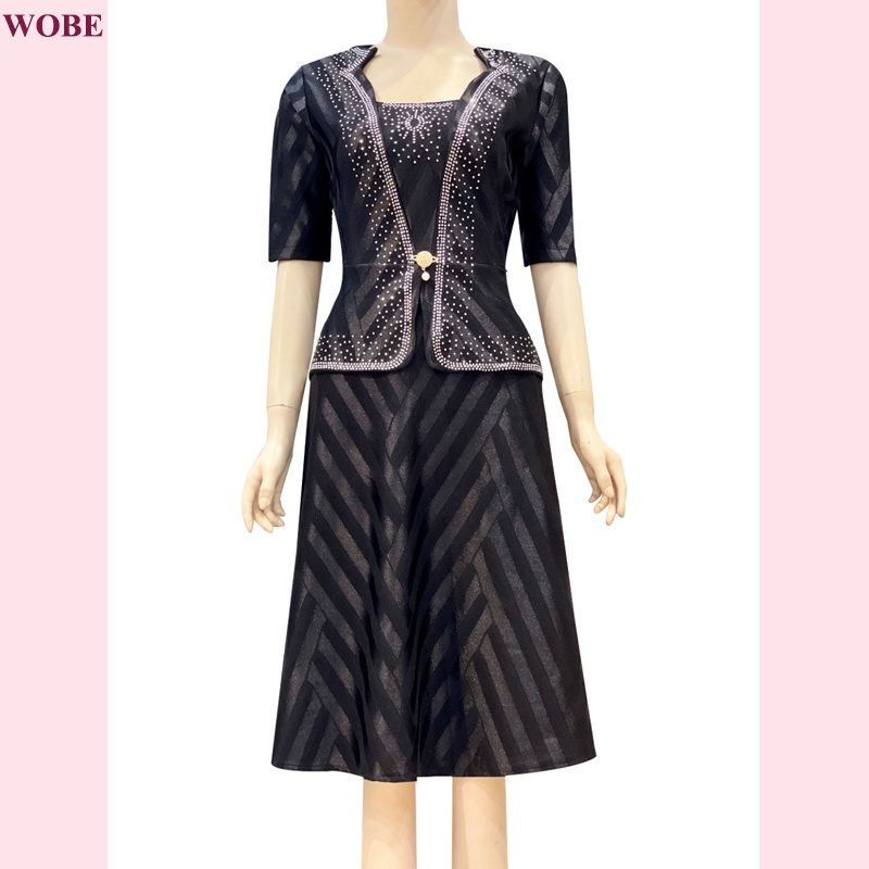 Đầm trung niên sang trọng WOBE, thiết kế cao cấp dự tiệc cho mẹ chất co giãn tốt đến 80kg DN11 Đen - WB WOMAN &amp; BEAUTY