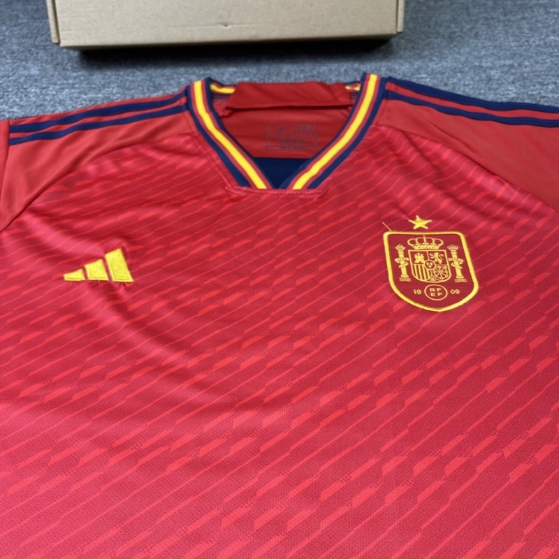 Áo đá bóng đá banh đội tuyển Tây Ban Nha vải chuẩn thi đấu - aobongda999.vn