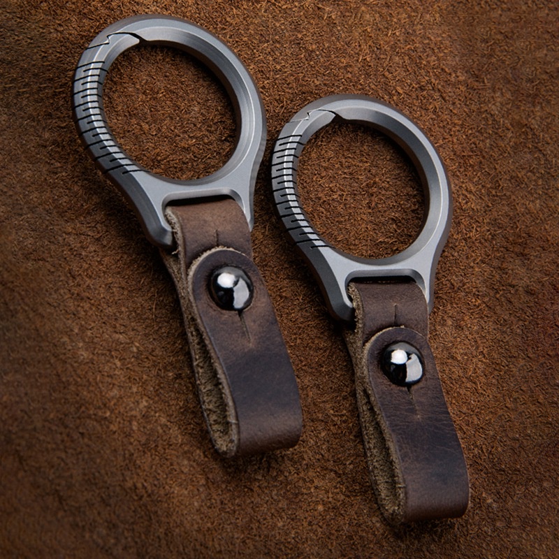 Titanium Alloy Keychain Car Keychain Pendant Cowhide Strap Pendant EDC Tool Men's Gift Gift
