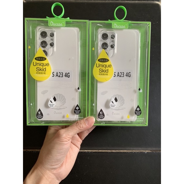 ốp Silicon trong Loại xịn, Hãng Vucase Sam sung A23 4G , có nút che bụi và 2 bên sườn chống trơn
