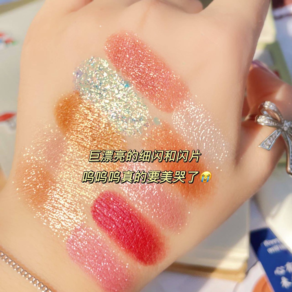 Bảng phấn mắt bắt sáng Mugeleen 24 ô LALA