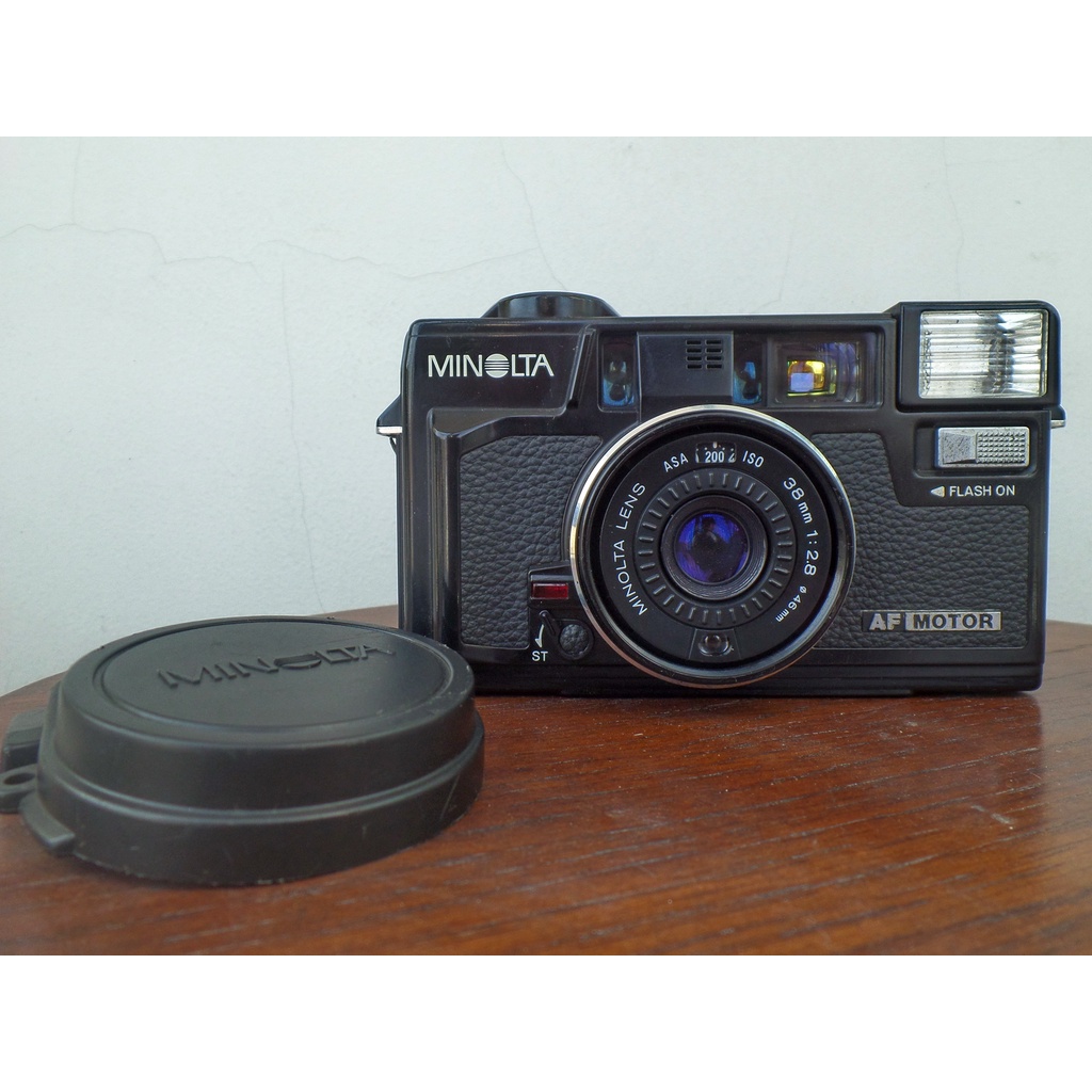 Máy ảnh Minolta Hi-Matic AF2-MD