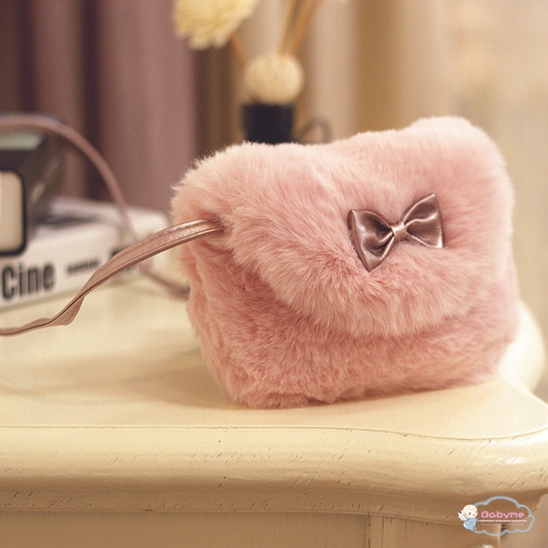 Túi Đeo Chéo Đính Quả Bông Dễ Thương Cho Bé Gái