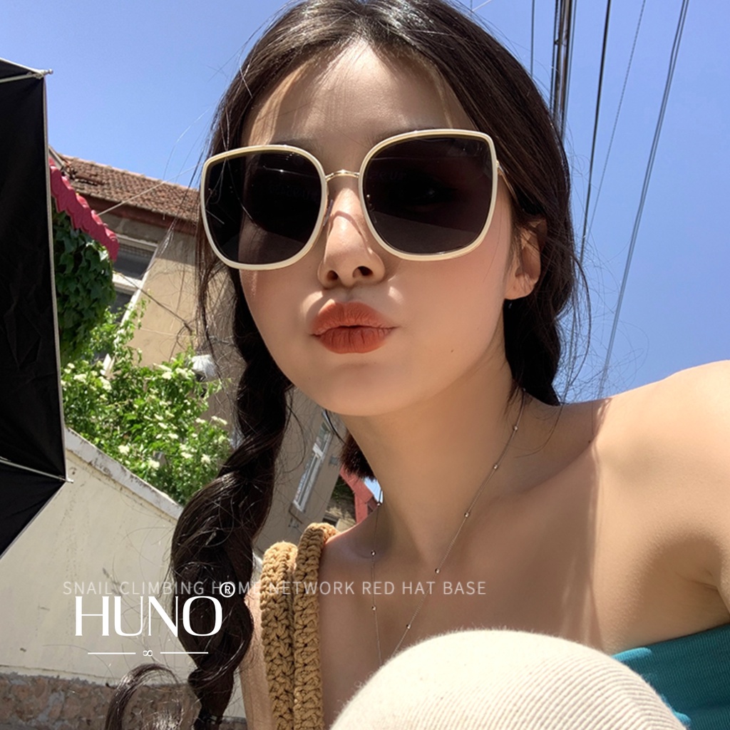 Kính râm nữ HUNO Kính mát thời trang trang nữ cao cấp được thiết kế đơn giản nhưng vô cùng tinh tế - KR08