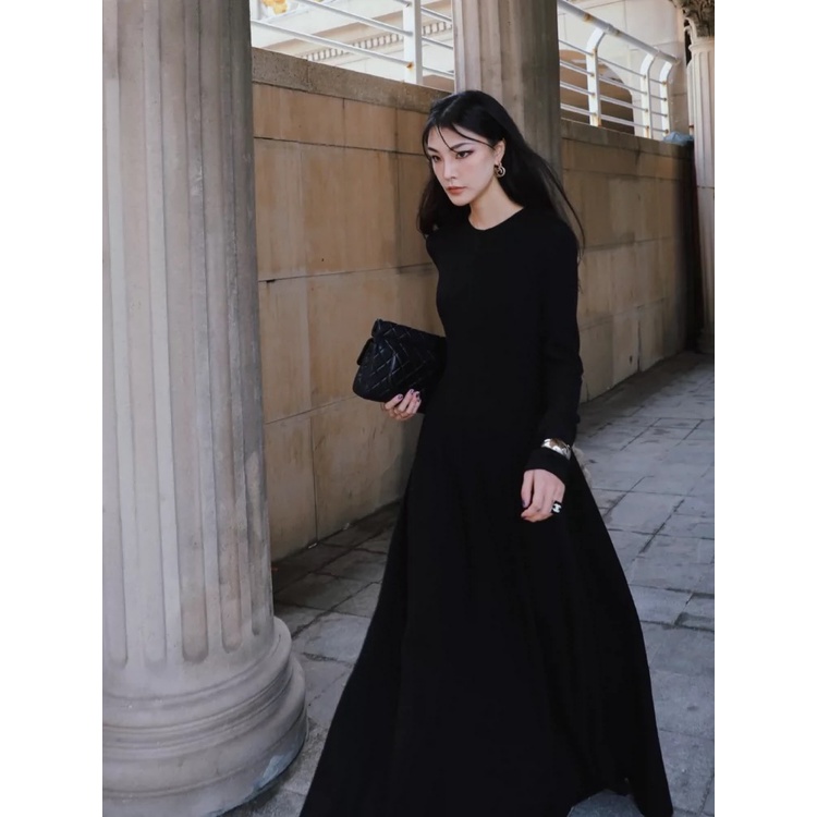 Váy Đôn Vai Dài Tay Ly Thân Xòe Đen Eclipse Clothing