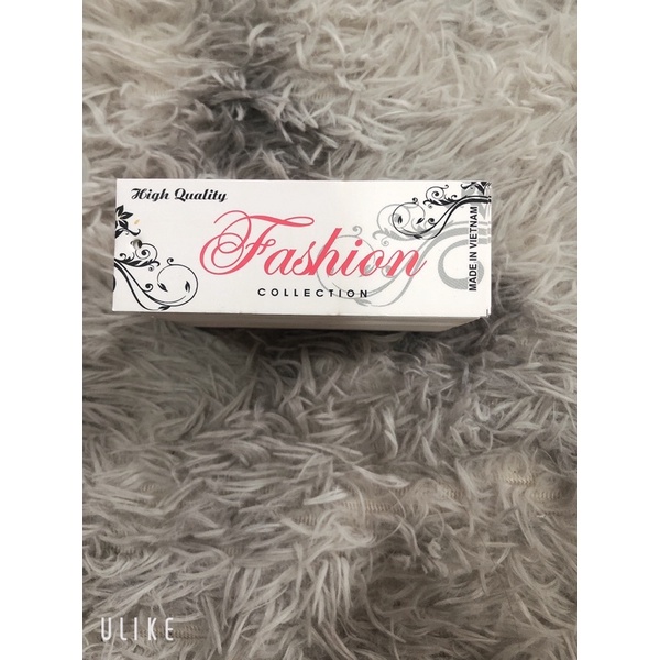 Tag , thẻ bài treo quần áo