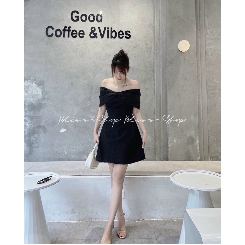 ĐẦM ĐEN TRỄ VAI PHỐI NƠ NGỰC