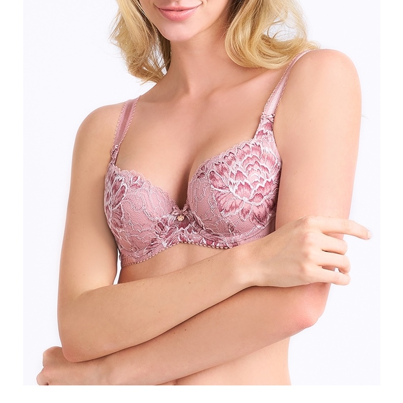 Áo ngực nữ ren Triumph Florale Peony WHP 7973/1455 mỏng, có gọng, bản lưng 3 móc định hình ngực