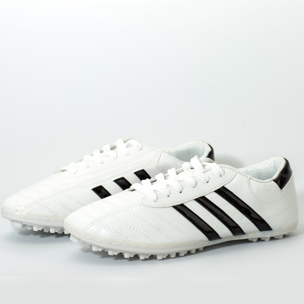 Giày Đá Bóng Ct3 Wika 3 Sọc Dùng Cho Sân Cỏ Nhân Tạo Khâu Toàn Bộ Đế Siêu Ôm Chân Chất Liệu Pu