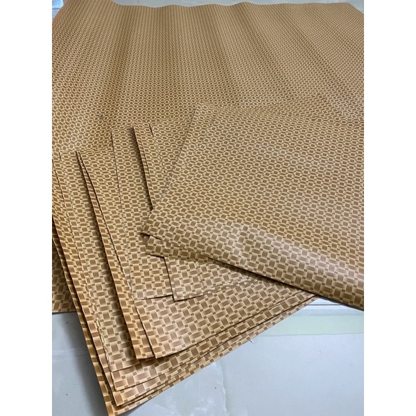 Giấy decal làm lồng chim, giấy decal dán đáy lồng chim nhiều kích thước