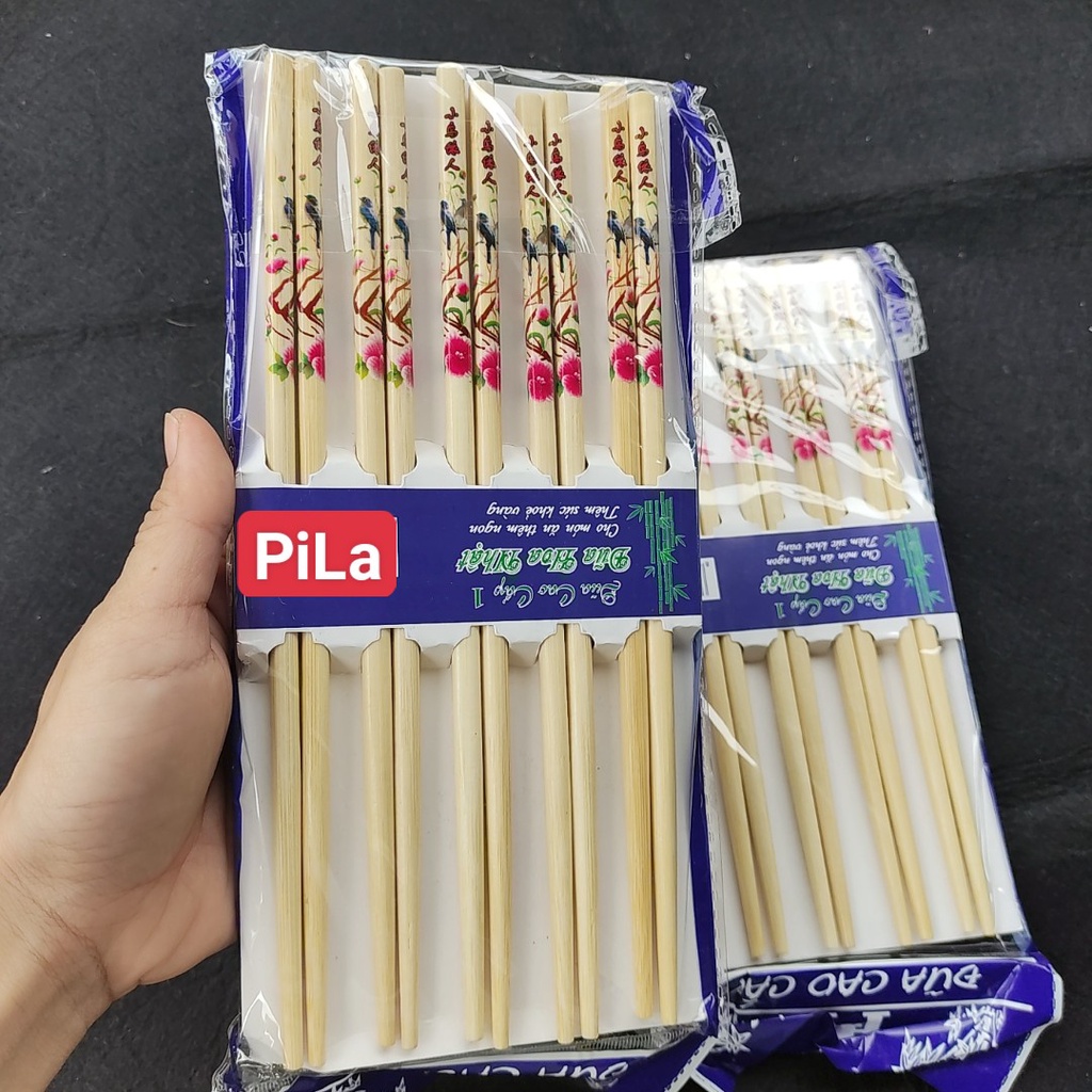 COMBO 10 ĐÔI ĐŨA Gổ Hoa Nhật Màu Trắng Họa Tiết Bông Nhiều Màu Cao Cấp