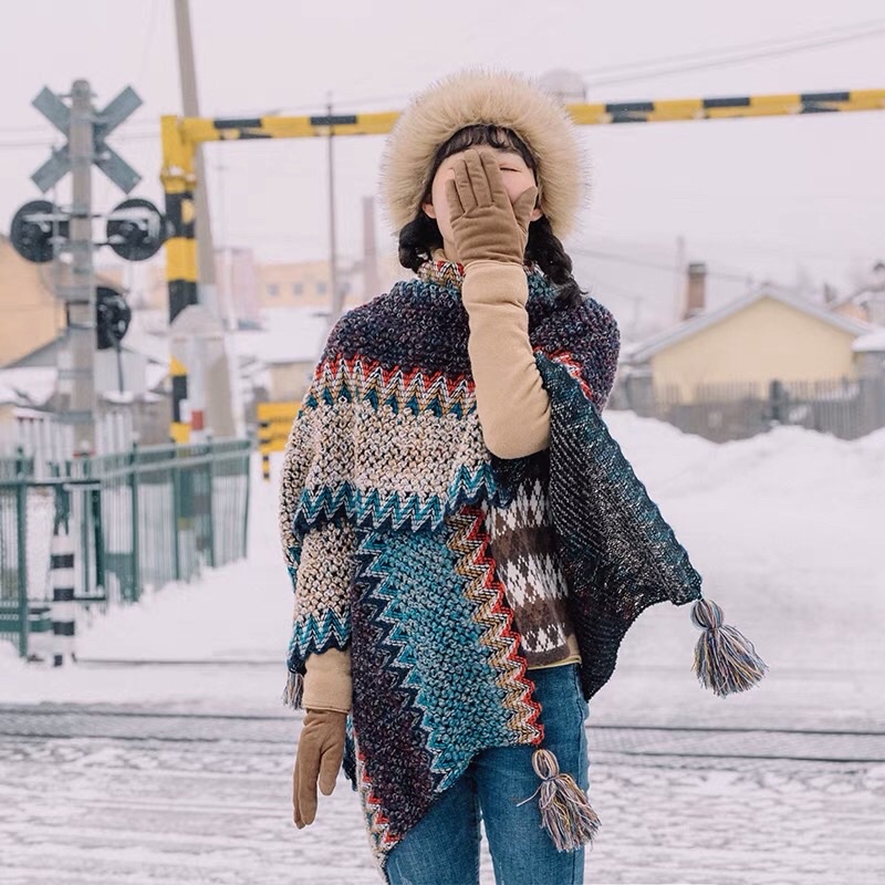 Áo choàng boho thổ cẩm mùa thu đông cho nữ khăn len quàng cổ tua rua không tay - Mã AC0202 The Collar Box | BigBuy360 - bigbuy360.vn