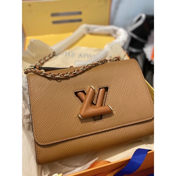Túi cao cấp hàng fullbox chất da đẹp về nhiều màu