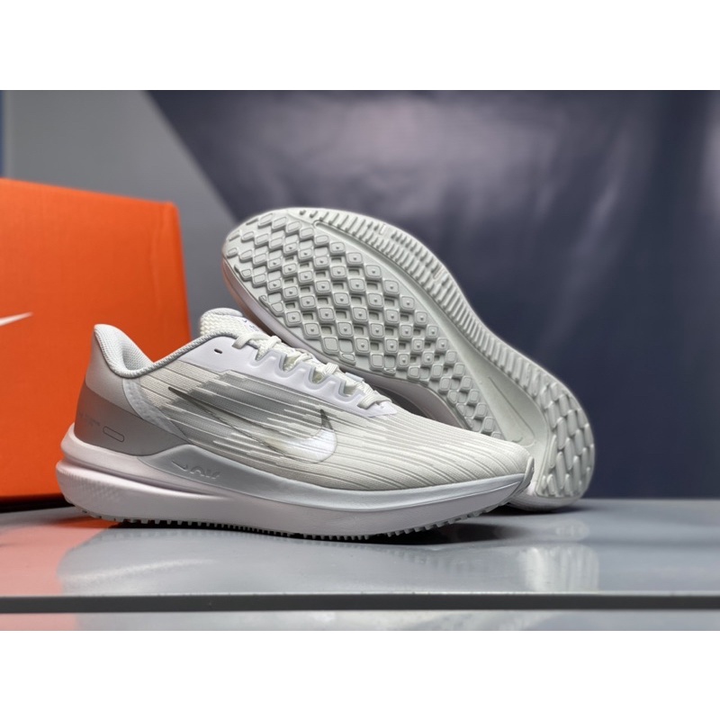 GIÀY THỂ THAO CHÍNH HÃNG CẶP NAM NỮ NIKE ZOOM WINFLO 9 - WHT/SILVER