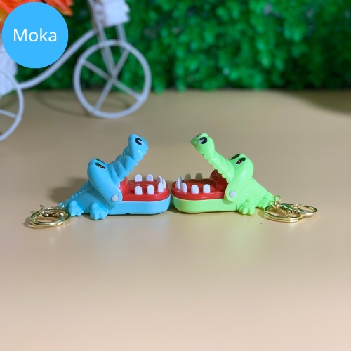 Móc khóa đồ chơi cá sấu căn ngón tay sáng tạo,vui nhộn