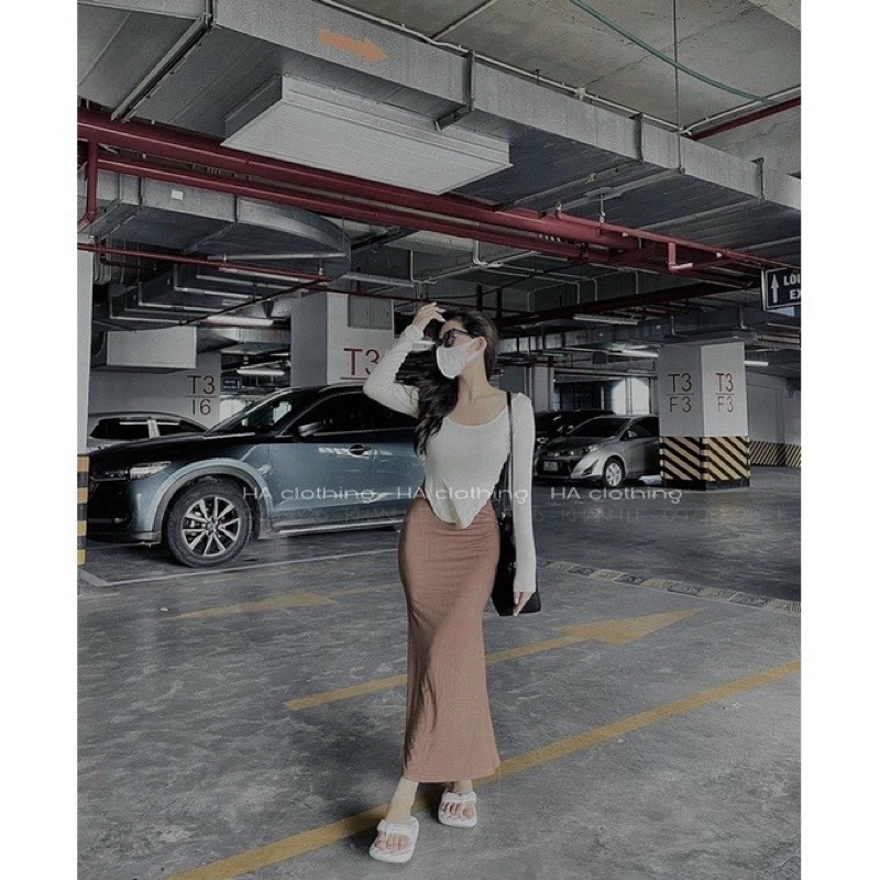 -LAROSA.clothing- SET VÁY BODY HAI DÂY KÈM ÁO THUN TAY DÀI VẠT BẦU