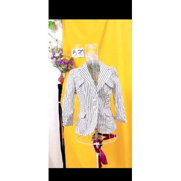 áo khoác kaki size S/M. S570