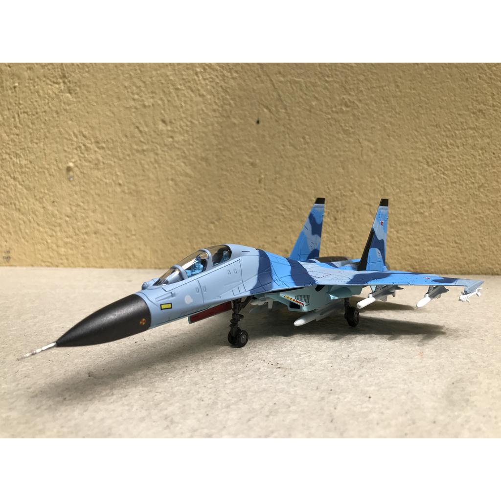 Mô hình Máy bay SU-35 Super Flanke - 1:100