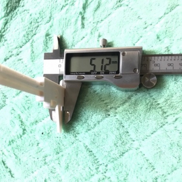 Thước kẹp cơ bằng nhựa đo đến 80mm