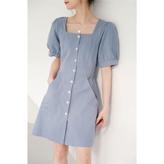 Váy cổ vuông, cúc trước có size < 1m50