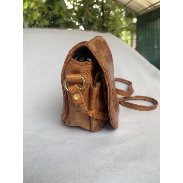 Túi chuẩn si. Túi qua sử dụng. Khách vui lòng xem hình nếu muốn biết thêm thông tin sản phẩm mời khách vô chat . Thanks.