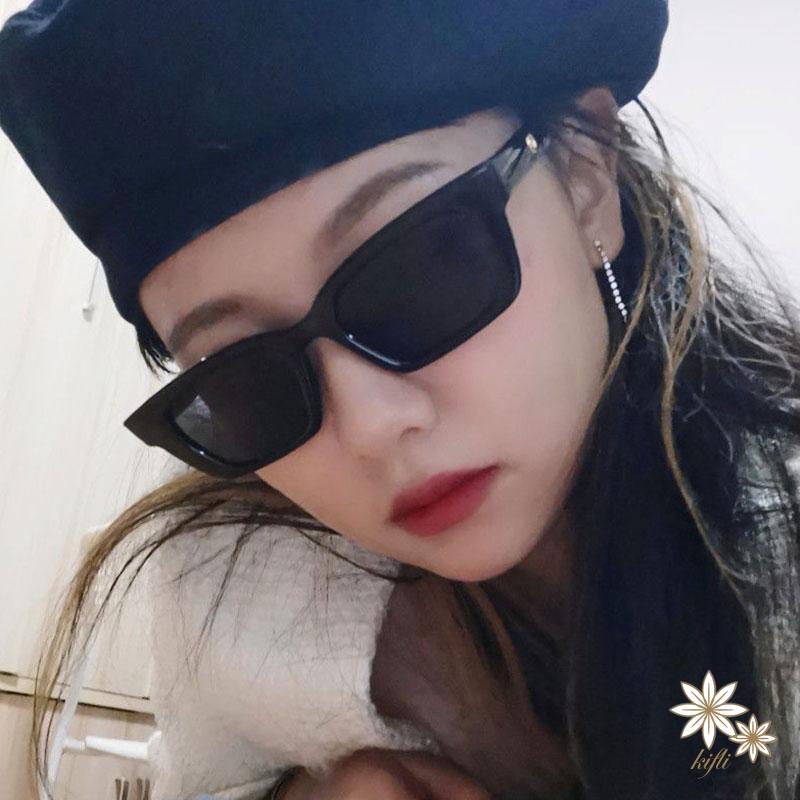 Kính râm gọng vuông phong cách sành điệu nữ tính