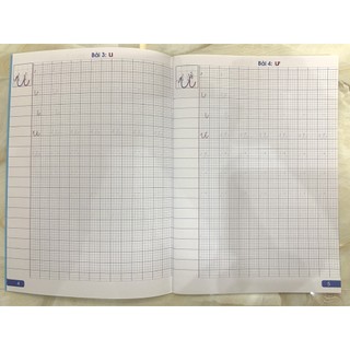 Bé tập viết chữ cái