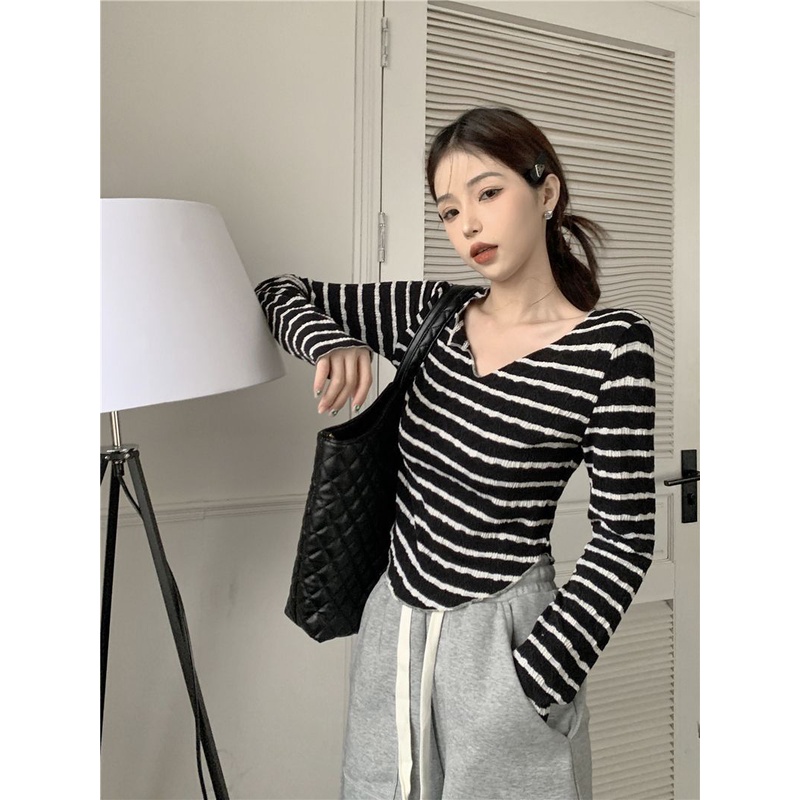 Áo Thun Tay Dài Cổ Chữ V Họa Tiết Kẻ Sọc Thời Trang Mùa Thu Hàn Quốc Mới Cho Nữ