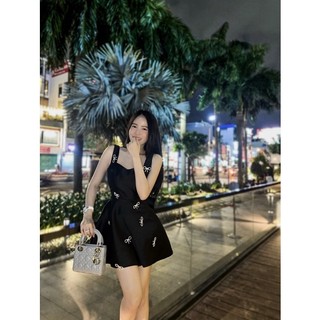 Đầm xoè nơ đá hở lưng 🖤