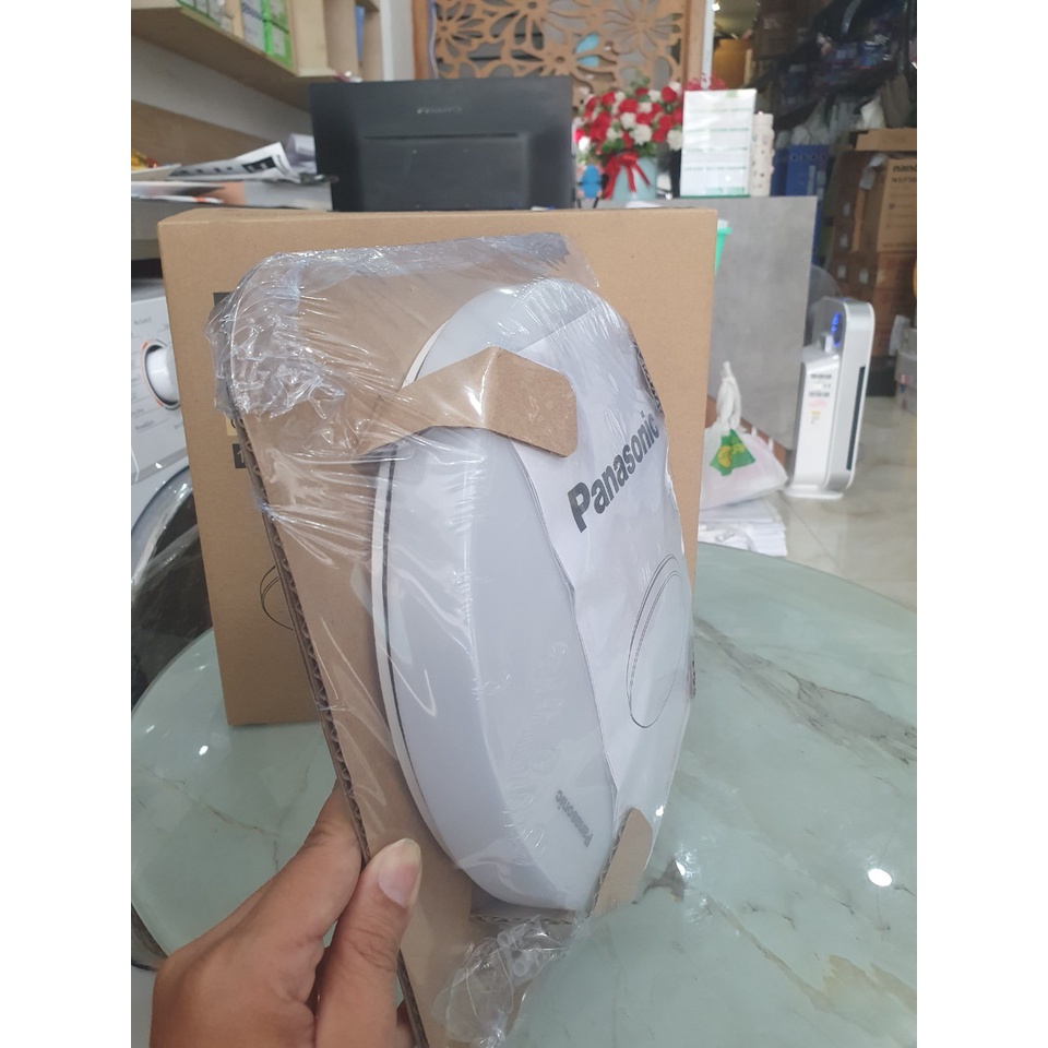 Đèn trần Led có cảm biến Panasonic 12W 18W HHGXQ142988/HHGXQ242788