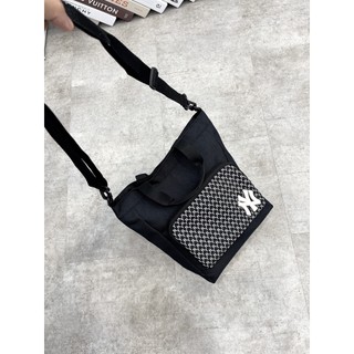 Túi MLB NY Mega Shoulder Bag Black B225 | Unisex - Full Tag Code
