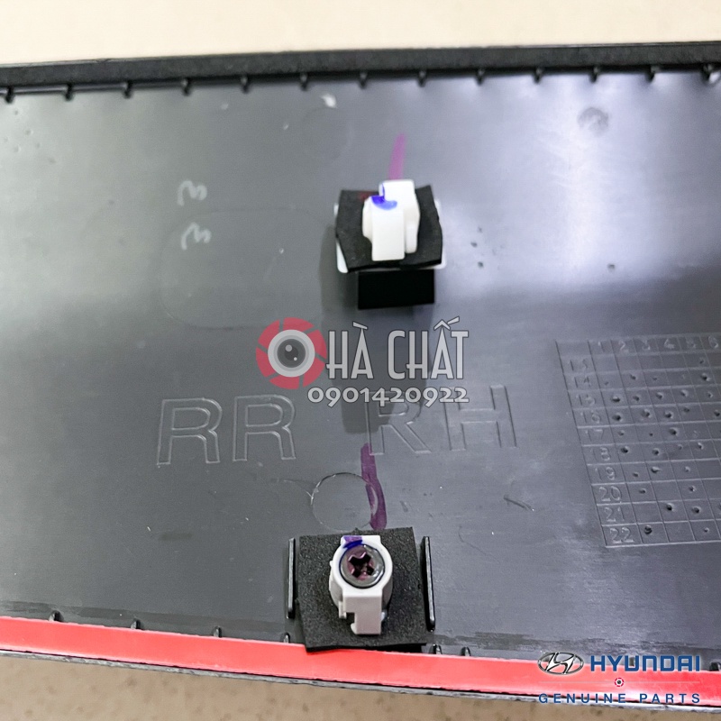 Nẹp sườn cánh cửa Hyundai i10 2014 - 2020 🚘 Nhập khẩu chính hãng Hyundai Ấn Độ 🎯 Bảo hành 100% là hàng chính hãng