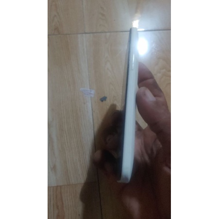 Xác htc ko rõ.màn ko thấy bể