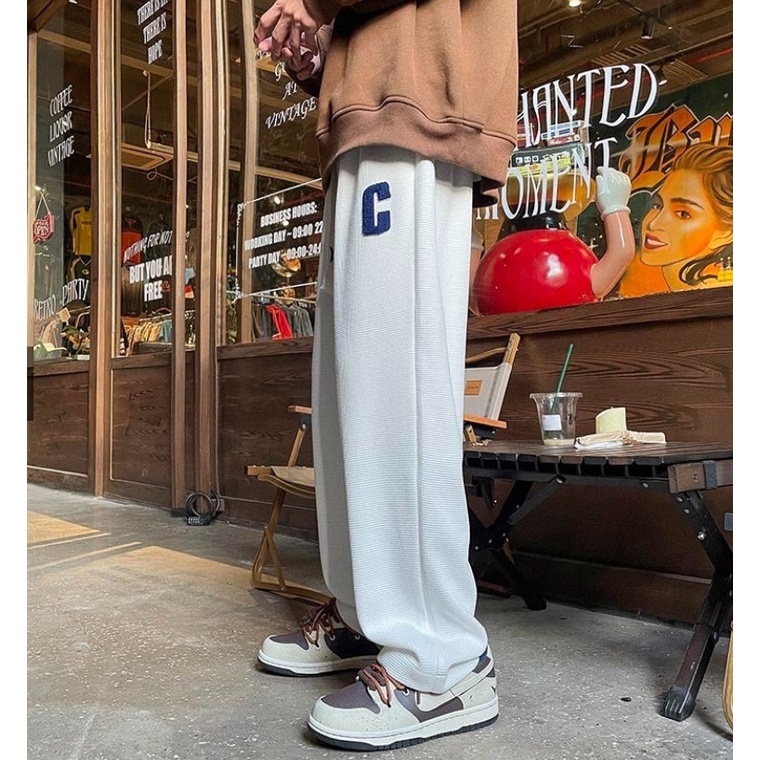 Quần Ống Rộng suông đính chữ C, Chất Nỉ tổ ong hạt gạo cao cấp, Có bigsize 100KG, Unisex Nam Nữ đều mặc được