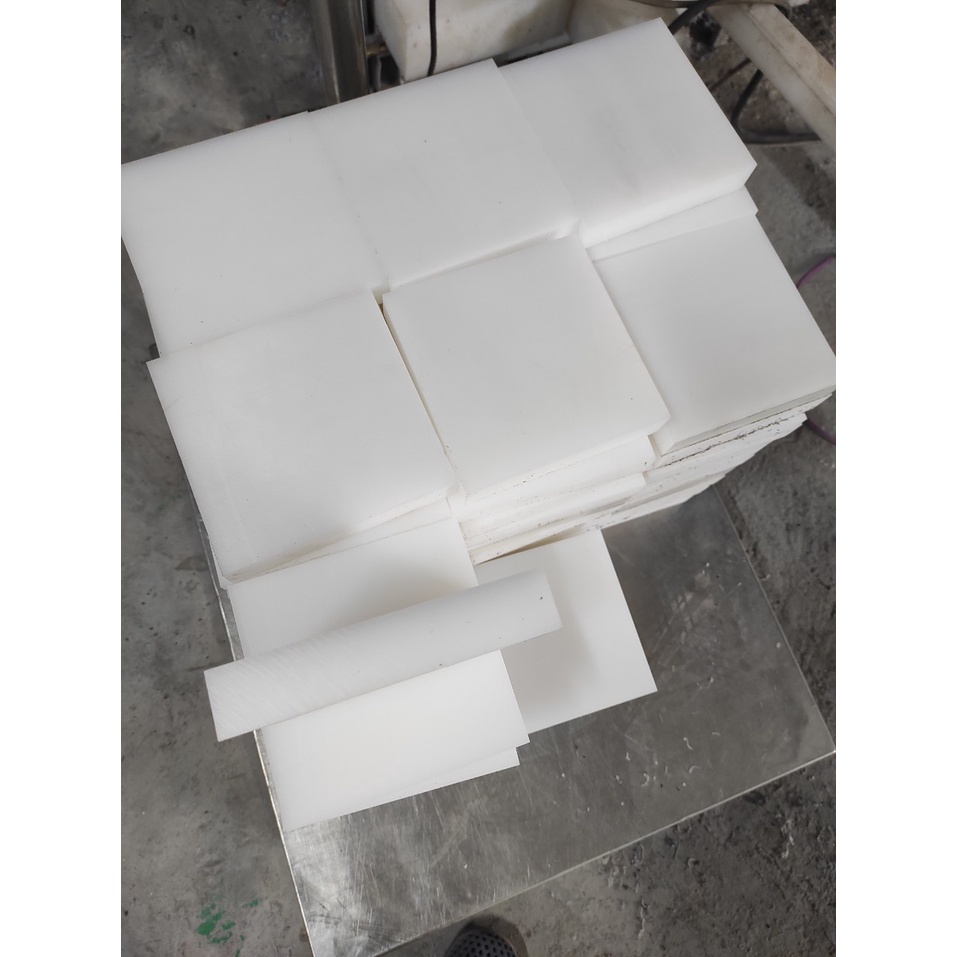 Nhựa làm khuôn bánh vuông, có chứng nhận FDA kích thước 40x100x100mm, 50x100x100, 60x100x100, 70x100x100, 100x100x100mm