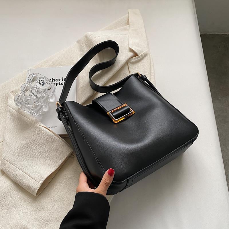 Túi Xách Bucket Đeo Vai Phong Cách Retro Thời Trang Thu Đông Dành Cho Nữ