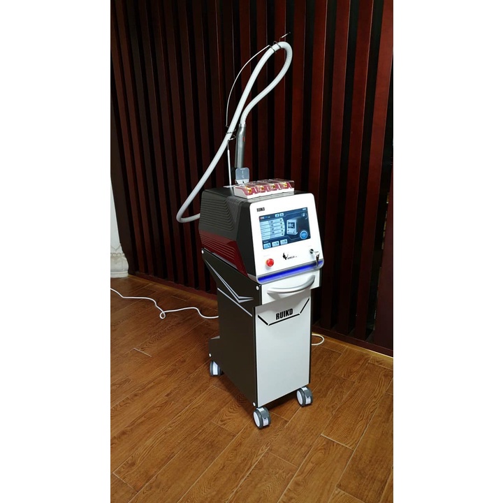 Máy xóa xăm bắn nám tàn nhang máy laser RUIKD