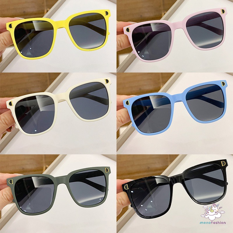 Kính Mát Chống Tia UV Thời Trang