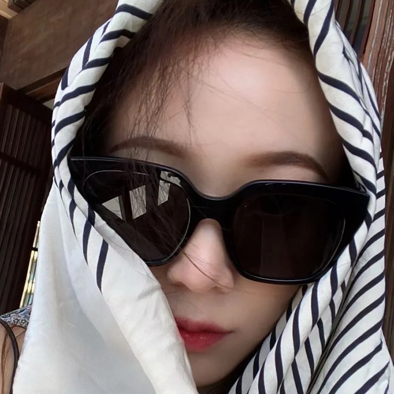 Kính Mát Gọng Vuông Lớn Phong Cách Hàn Quốc Thời Trang Cho Nữ