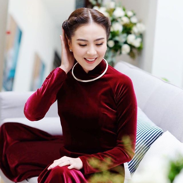 Áo dài truyền thống nhung đỏ đô tươi may sẵn
