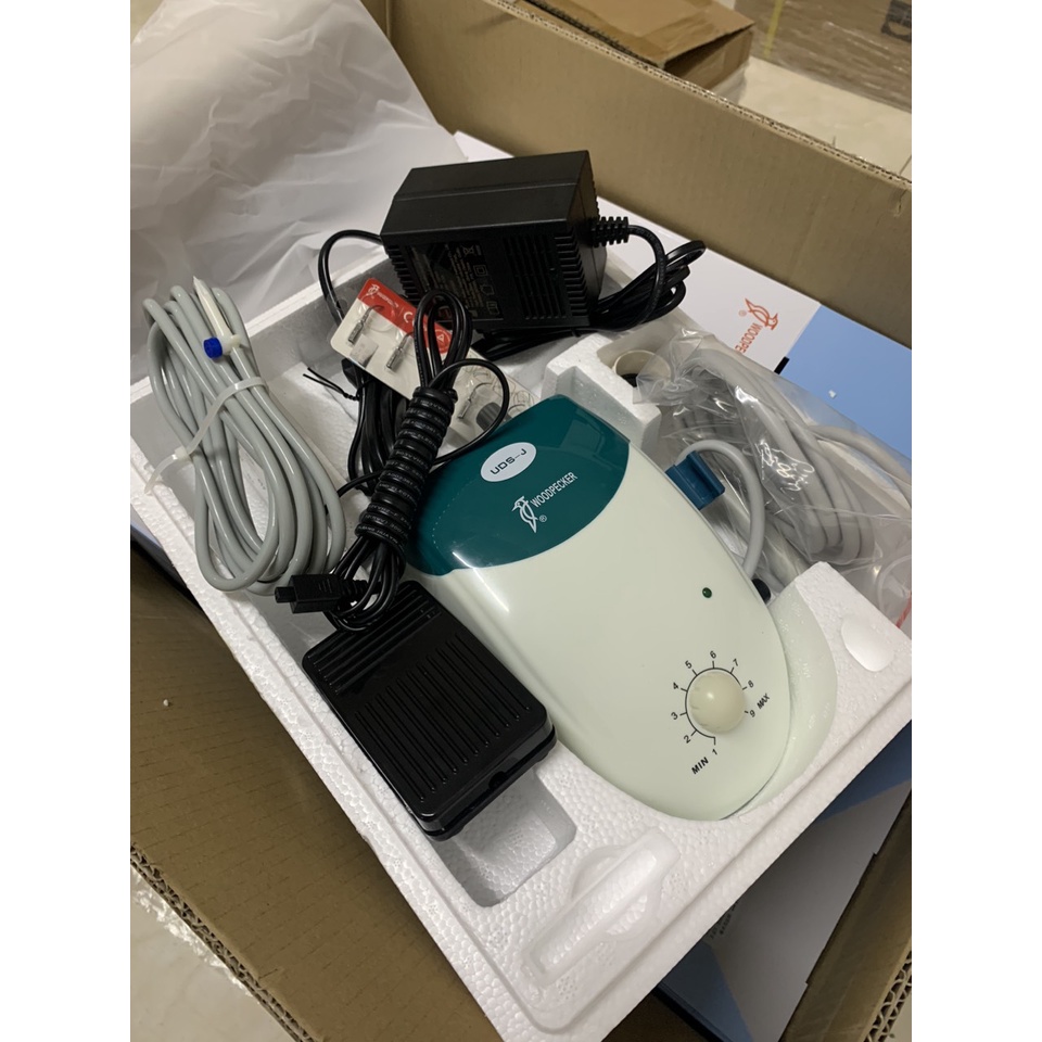 Máy lấy cao răng WOODPECKER. Máy cạo vôi răng Woodpecker &quot;Chim gõ kiến&quot; BH 12T