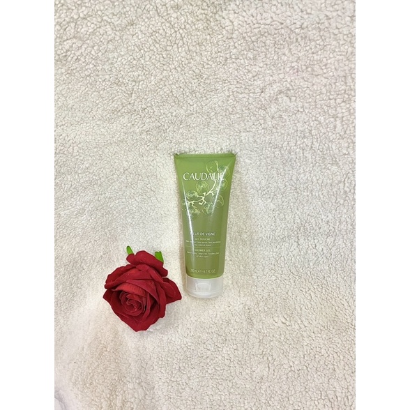 Sữa tắm Caudalie 200ml màu xanh lá