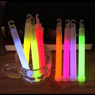 Que phát sáng dạ quang dùng một lần Glow stick - Light Stick 6 inch1.5x15cm sáng 12 tiếng màu sắc ngẫu nhiên