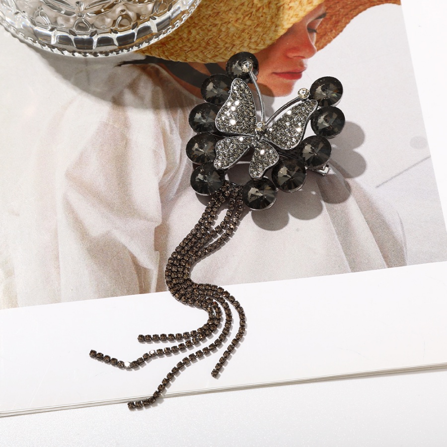 Kẹp Tóc Dạng Chuỗi Hình Bướm Đính Ngọc Trai Và Kim Cương Toàn Diện Bằng Hợp Kim Kiểu Hàn Quốc Cho Nữ