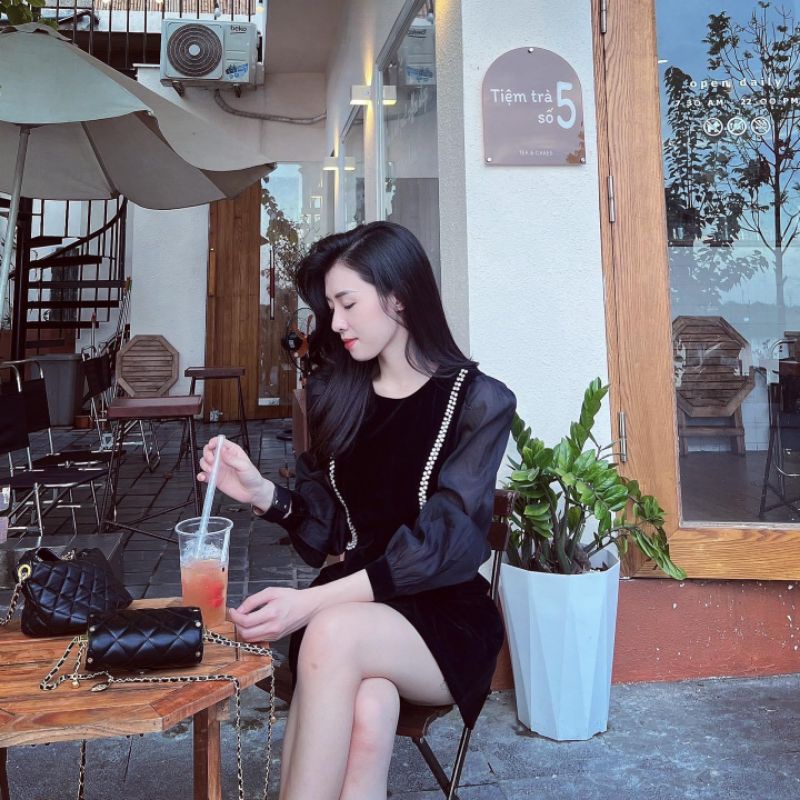 VÁY NHUNG KHOÉT EO TAY BỒNG PHỐI VOAN