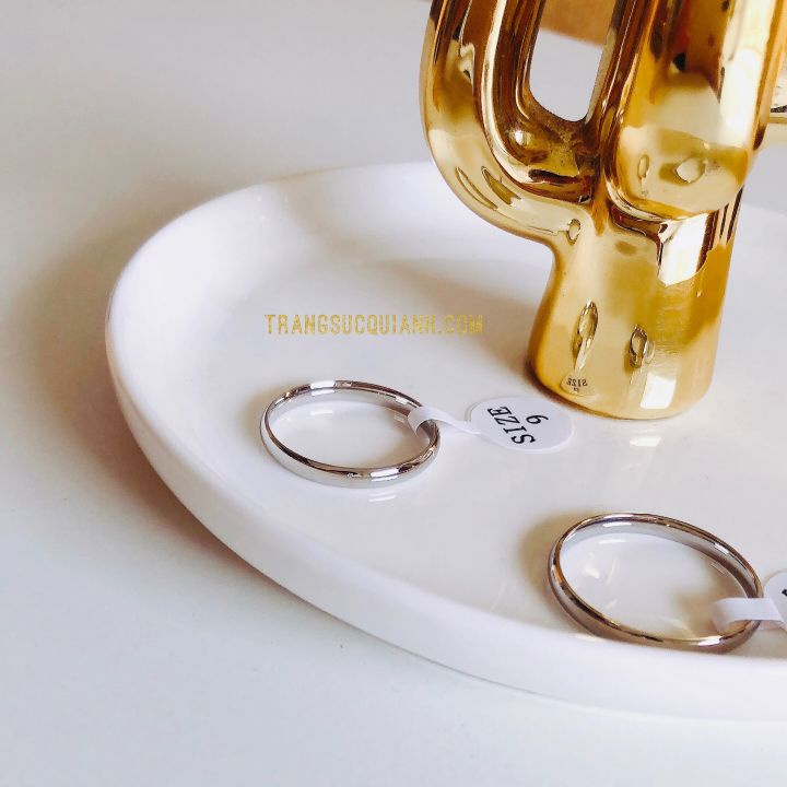 Nhẫn Ngón Út_Nhẫn Titan_ Nhẫn Cặp Màu Bạc Trơn Bản Tròn 1.5mm