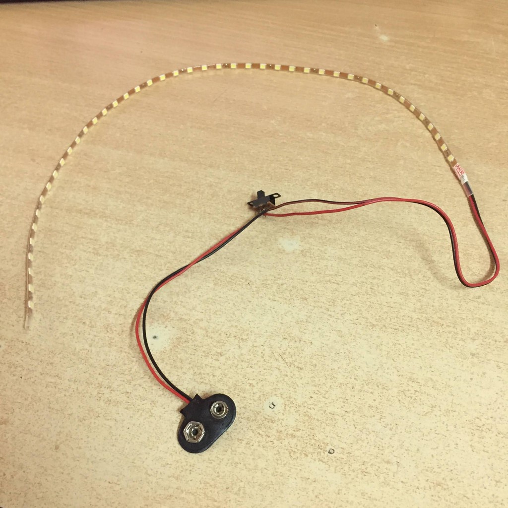 Combo đèn led, công tắc, pin 9V và đế pin 9V