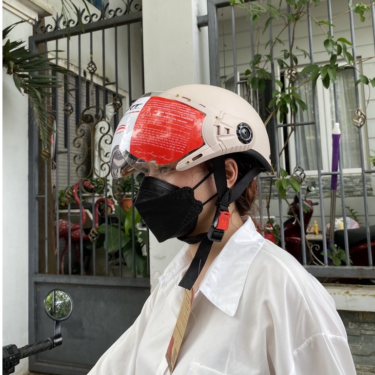 Mũ bảo hiểm nửa đầu có kính A33K chống chói chống tia uv